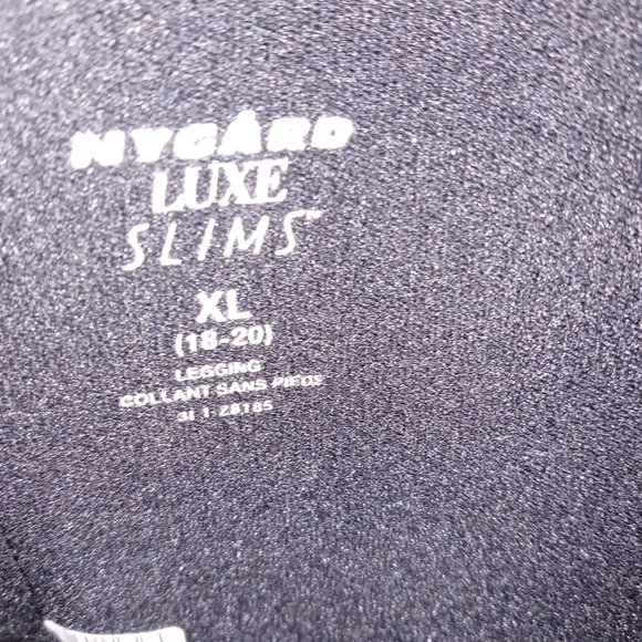 Nygard luxe slims legging sz XL (18-20) black/whit - Picture 6 of 8